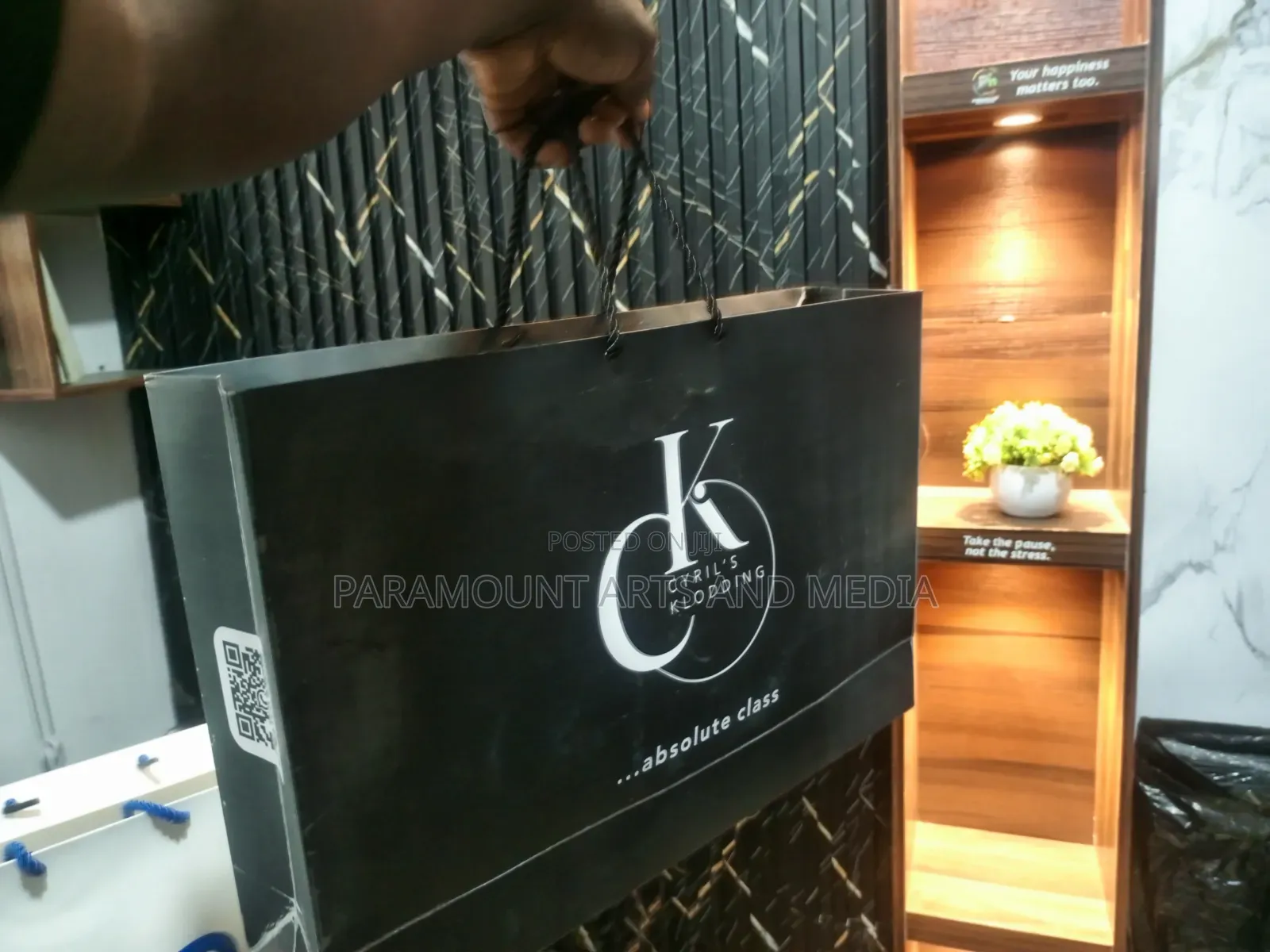 A2 Size Paper Bag, Large.