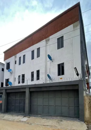 2bdrm Apartment in Lekki Phase 1 for sale