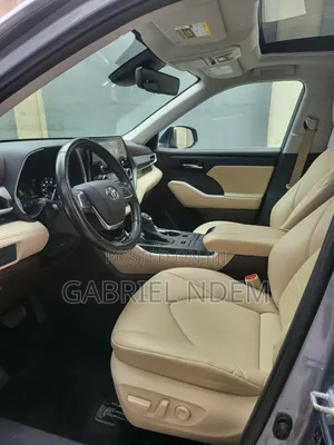 Toyota Highlander 2021 Blue