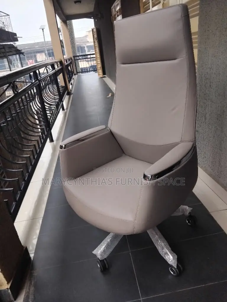 Executive Office Chair – Sit Like a Boss