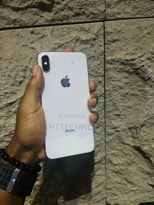 Apple iPhone XS Max 64 GB White