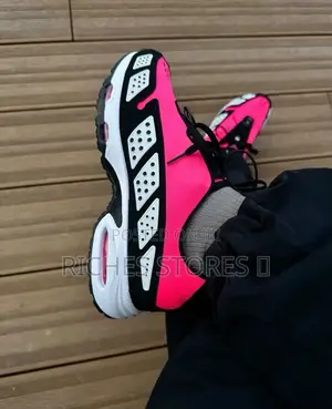 Nike Air Max SNDR Hype “Pink” Luxury Sneakers for Women