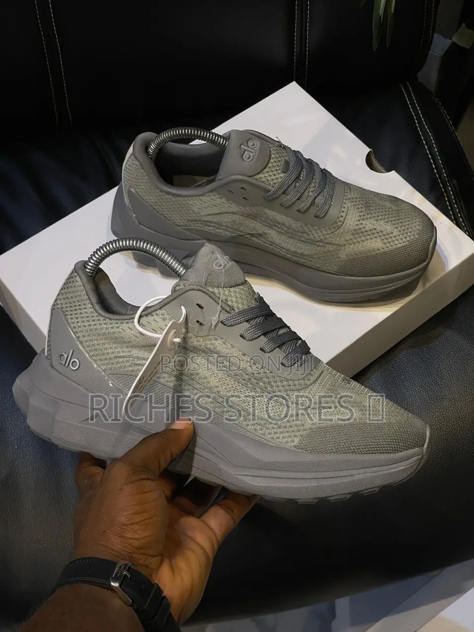 *Alo Runner Auth Luxury Sneakers