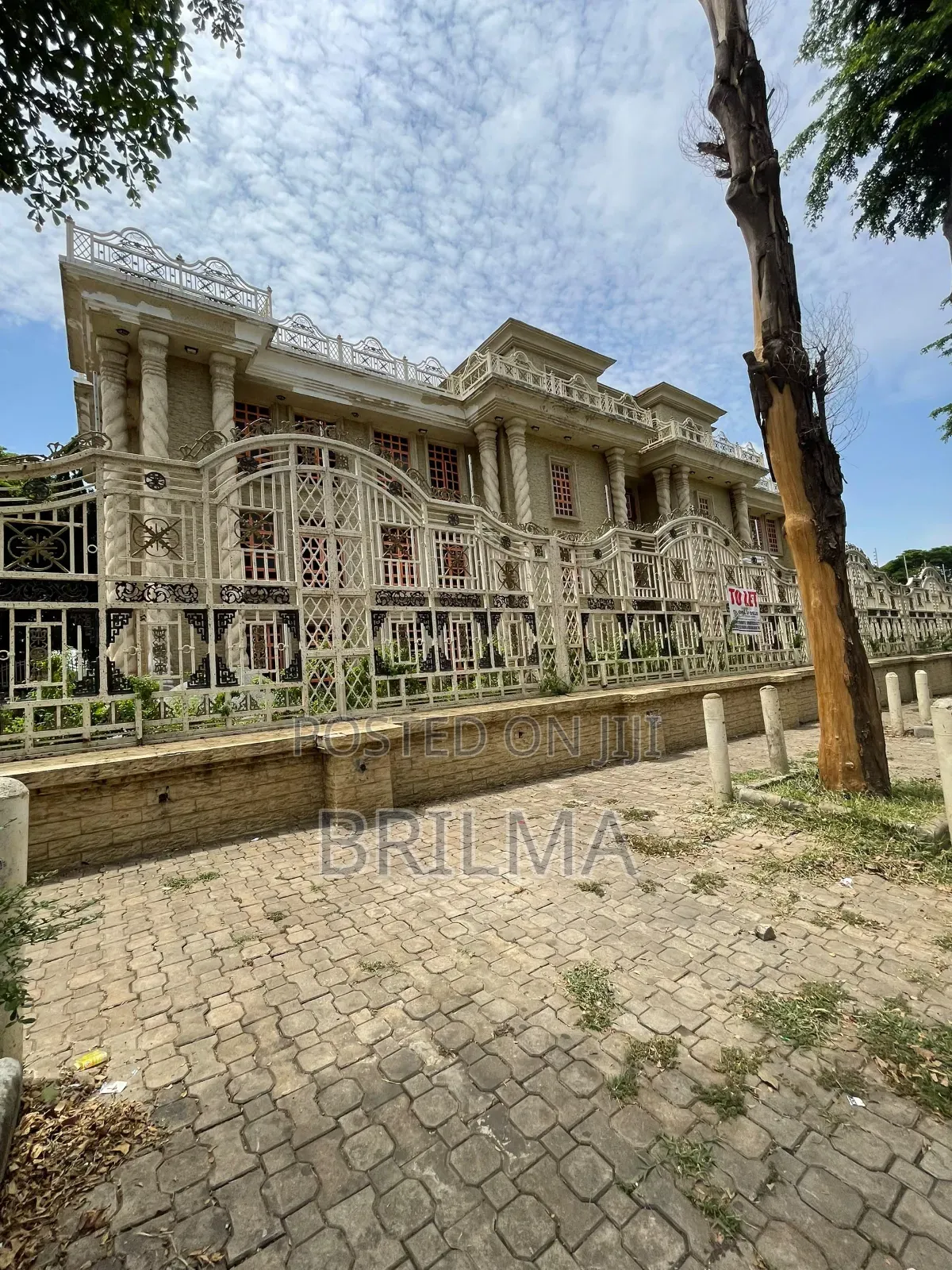 Commercial Space in Wuse 2 for Rent