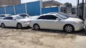 Toyota Camry XLE V6 4dr Sedan (3.5L 6cyl 6AM) 2007 White