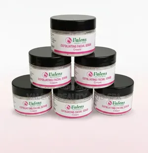 Exfolianting Facial Scrub