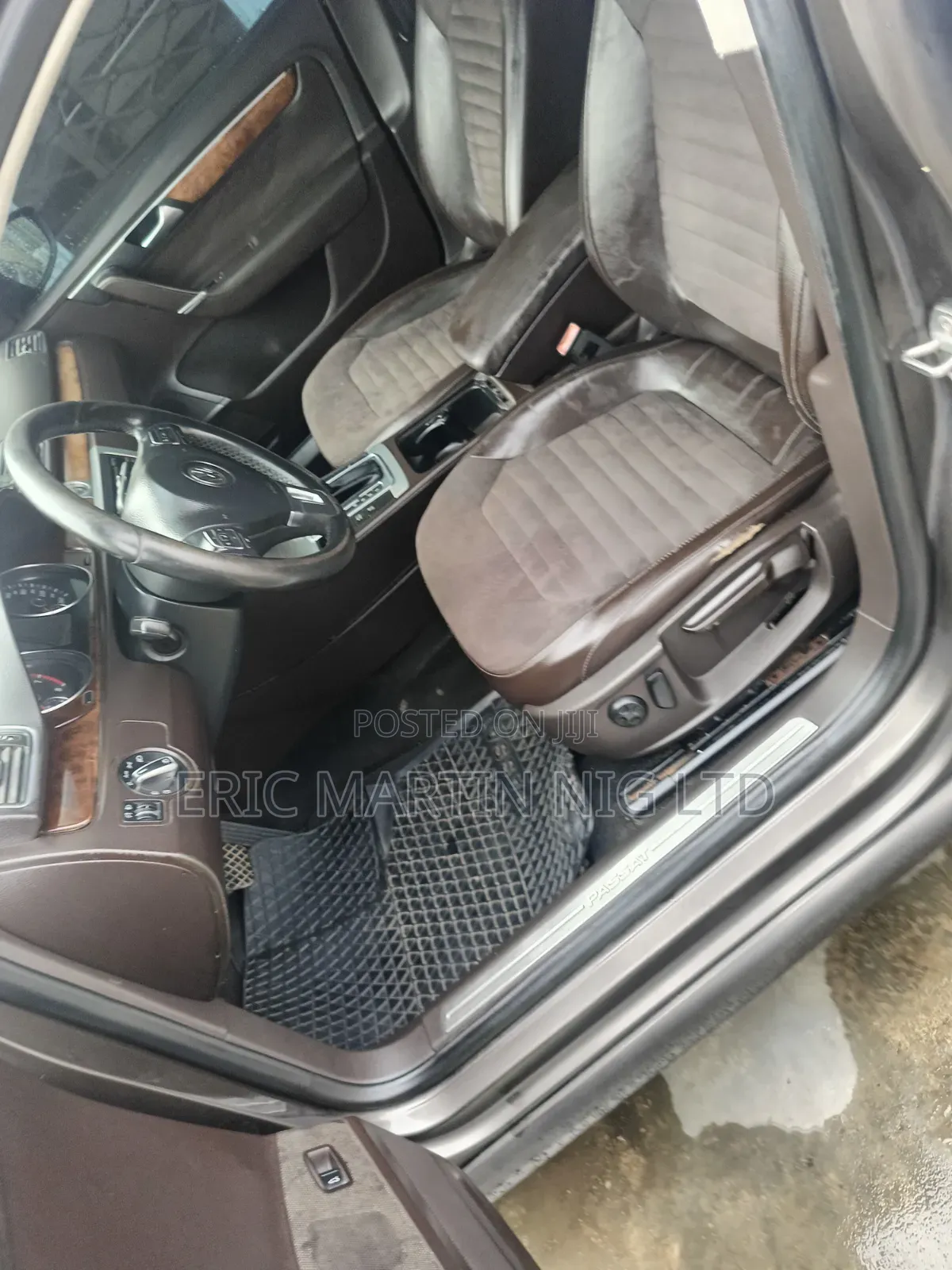 Volkswagen Passat 2014 Brown