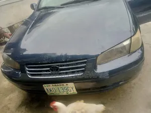 Toyota Camry Automatic 1999 Blue
