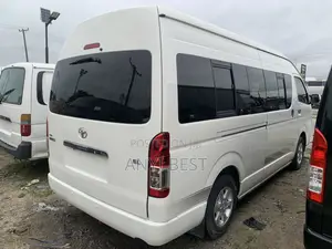 Toyota HiAce 2012 White