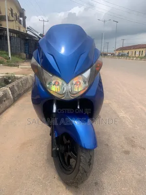 Suzuki Burgman 2014 Blue