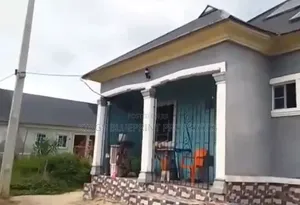 2bdrm Bungalow in Ekredjebo Ughelli, Warri for sale