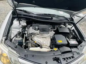 Toyota Camry SE 4dr Sedan (2.5L 4cyl 6A) 2012 Silver