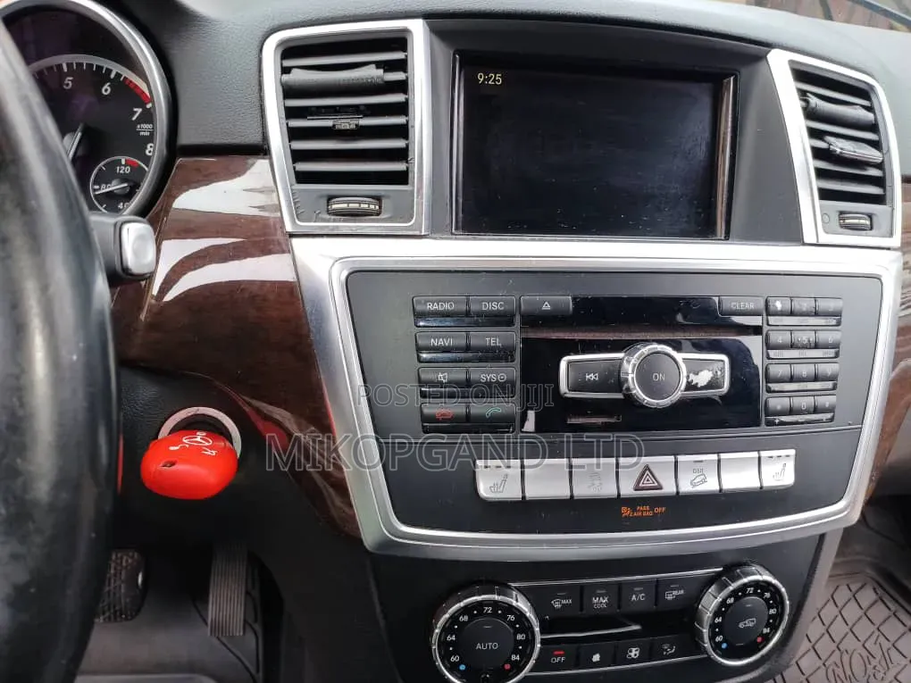 Mercedes-Benz M Class 2012 Black