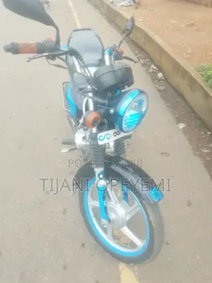 TVS HLX 125 2023 Blue