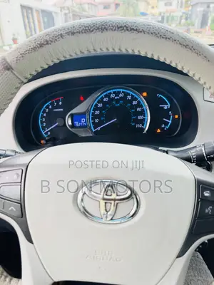 Toyota Sienna Limited FWD 7-Passenger 2013 Silver