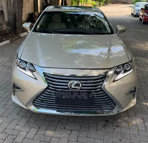 Lexus ES 2016 Gold