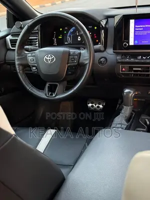 Toyota Camry 2025 White