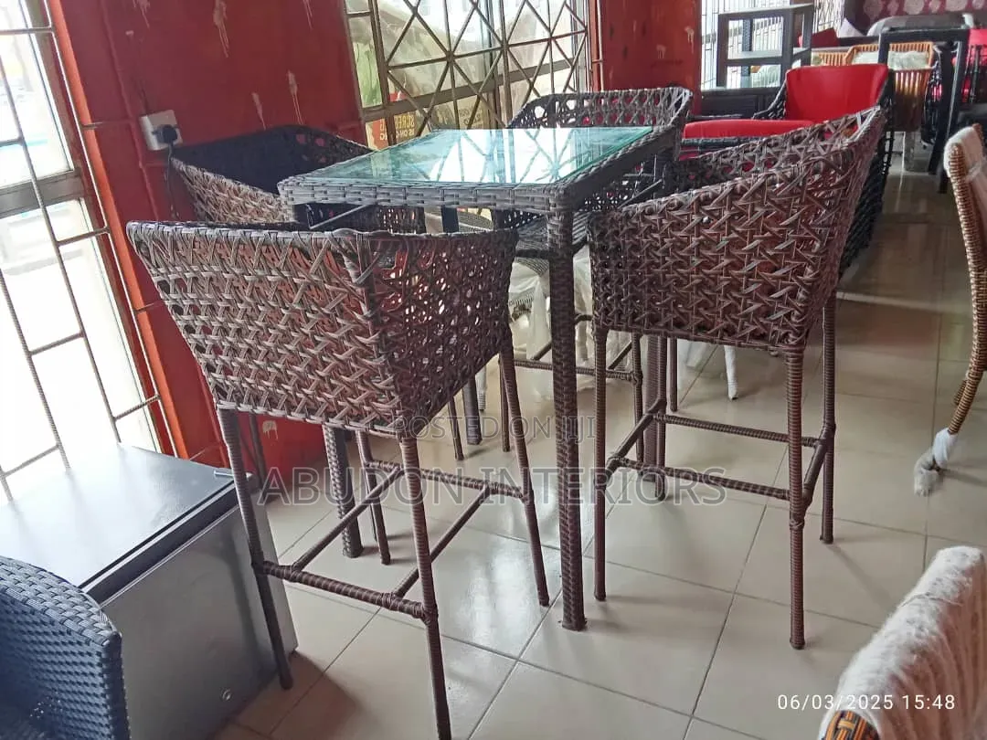 High Leg Rattan Set
