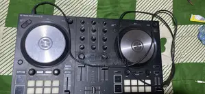 Dj Traktor Kontrol S2