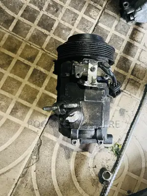 Ac Manuel Compressor for All Mercedes (Ubama)