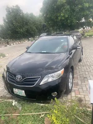 Toyota Camry LE 4dr Sedan (2.5L 4cyl 6AM) 2010 Black