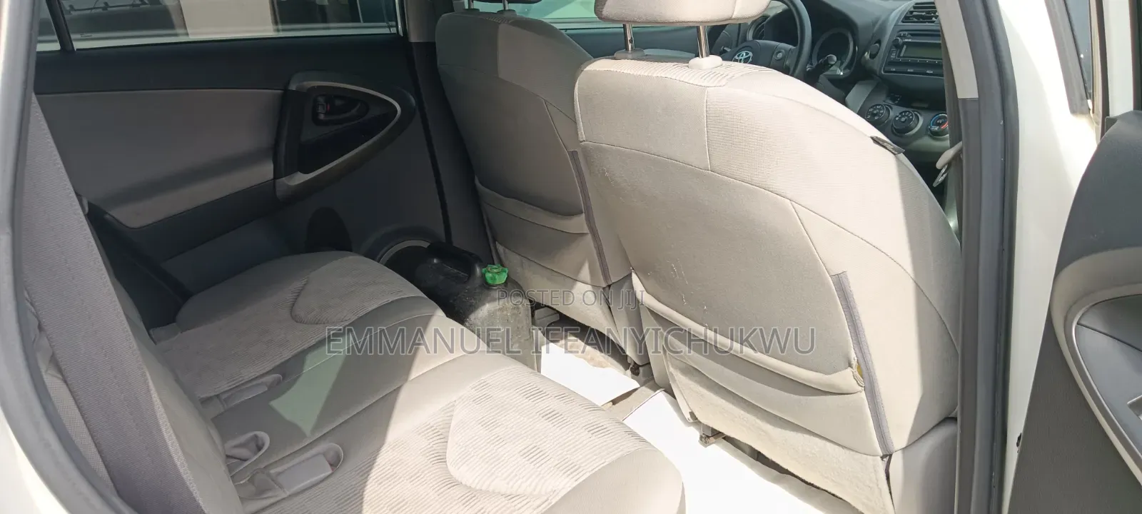 Toyota RAV4 2012 White