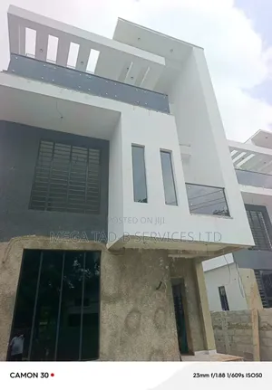 5bdrm Duplex in Ikeja Estate Adeniyi for sale