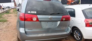 Toyota Sienna 2007 Blue