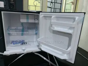 He Royal Touch: Silent 55l Bedroom Refrigerato
