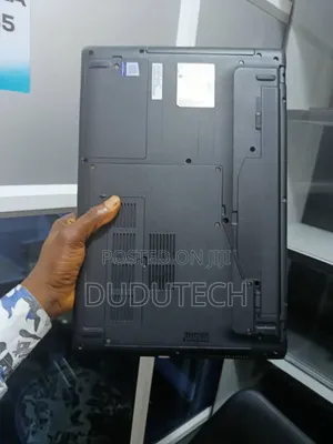 Laptop Fujitsu Lifebook A557 4GB Intel Core i3 HDD 320GB