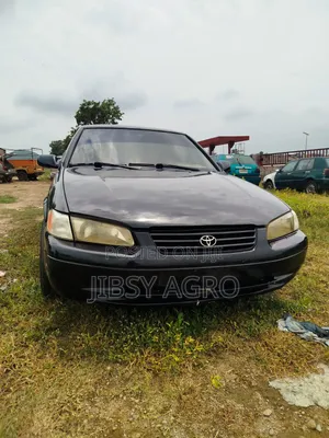 Toyota Camry LE 4dr Sedan (2.2L 4cyl 4A) 2001 Black