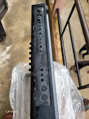 Roland Fantom F06