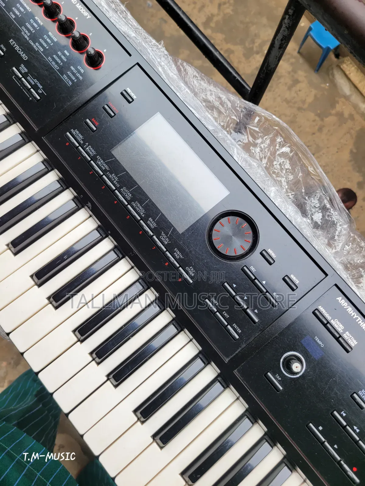 Roland Fantom F06