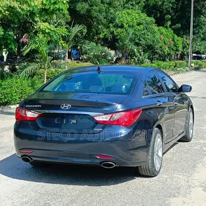 Car 2011 Blue