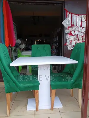3 Seater Dinning Table
