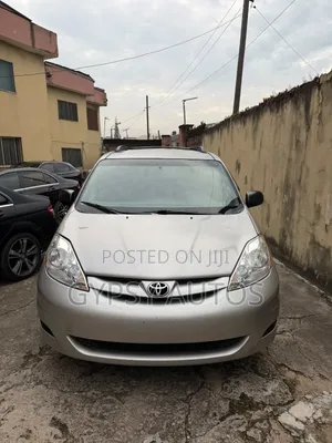 Toyota Sienna 2009 Silver