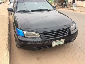 Toyota Camry 2000 Black