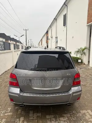 Mercedes-Benz GLK-Class 350 4MATIC 2010 Gray