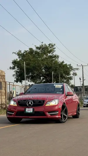 Mercedes-Benz C350 2013 Red