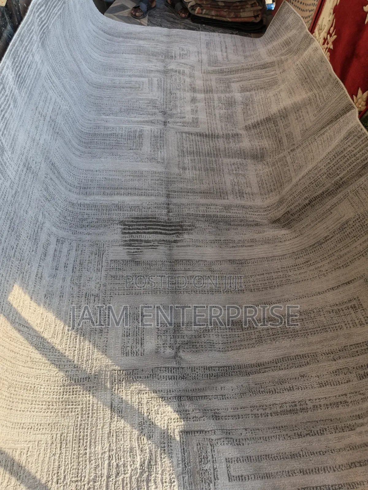6.6 by 9.6 Silver Crested Turkish Center Rug