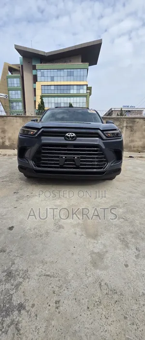 Toyota Grand Highlander XLE AWD 2024 Blue