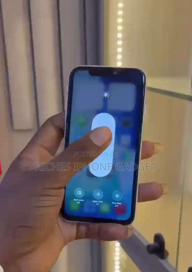 Apple iPhone 11 128 GB White