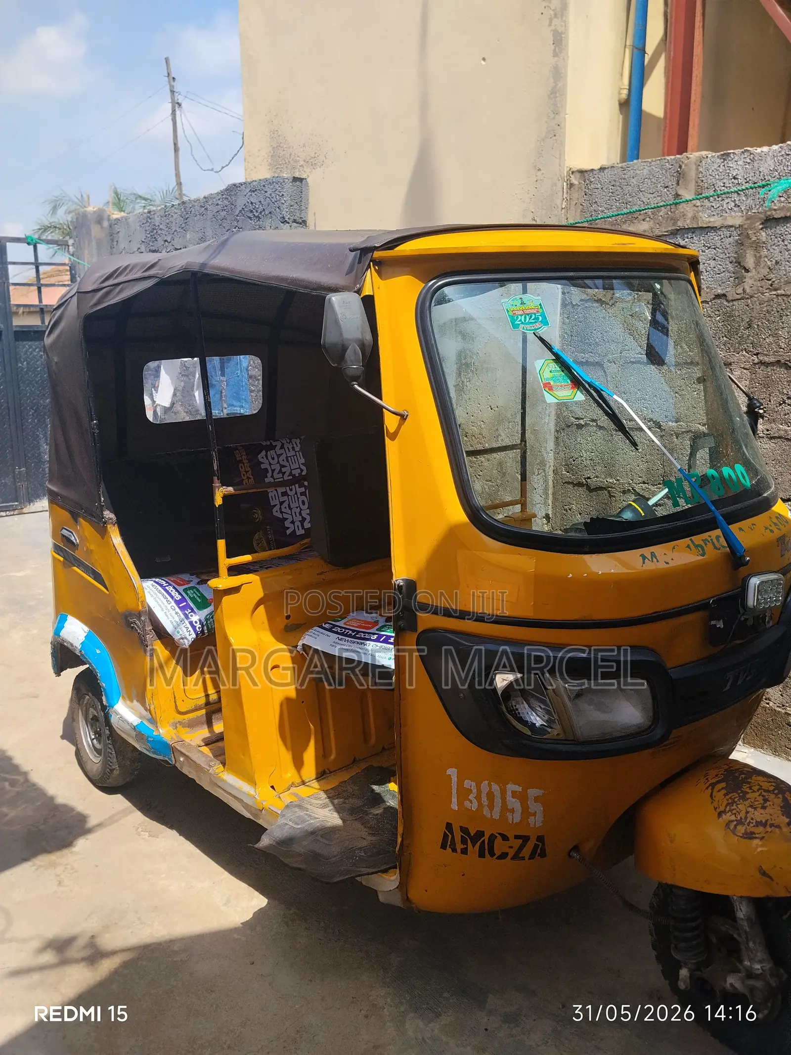 TVS King Cargo 2022 Yellow