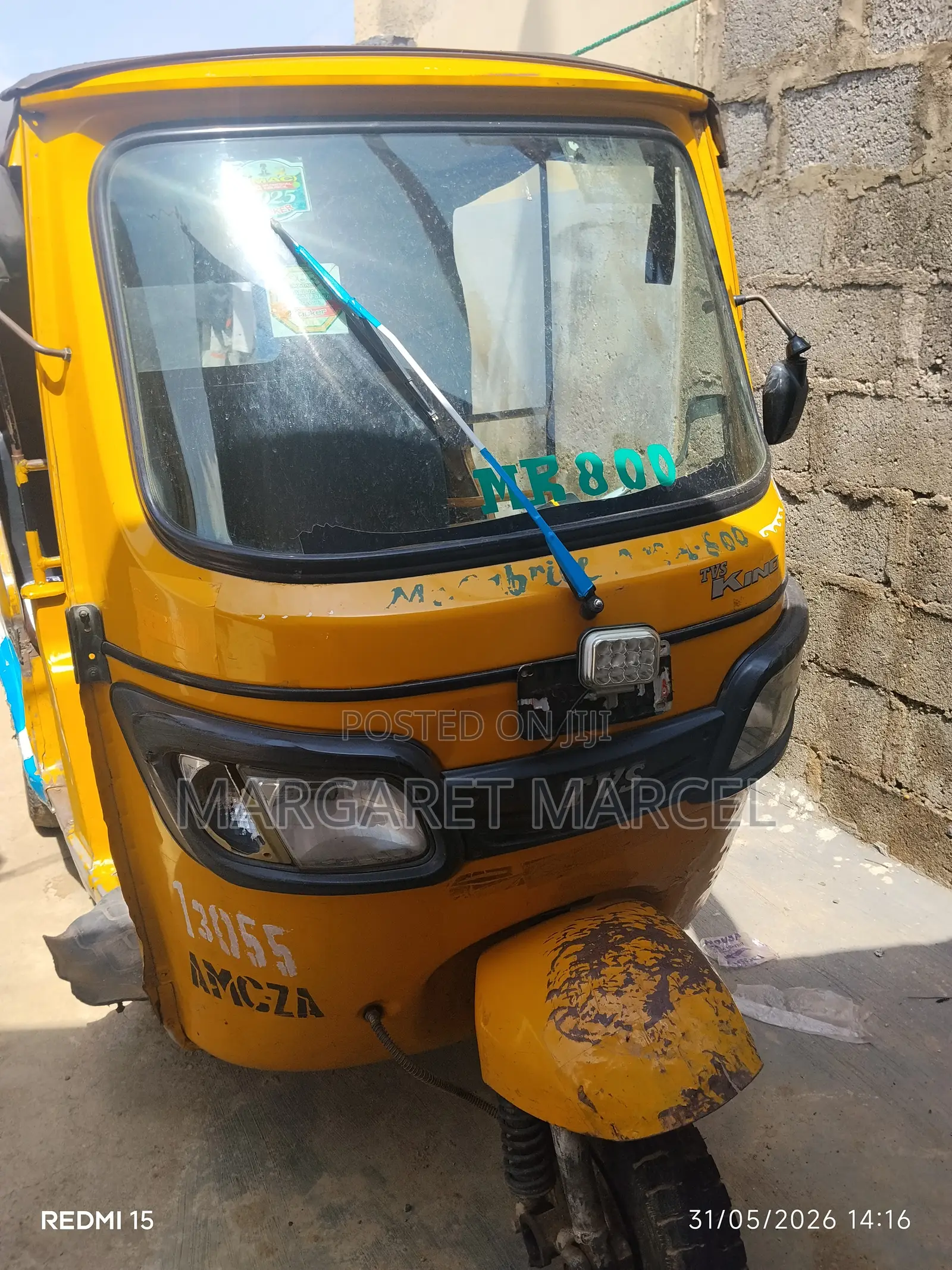 TVS King Cargo 2022 Yellow