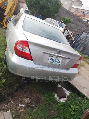 Toyota Camry 2004 Silver
