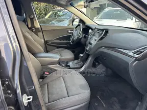 Hyundai Santa Fe 2016 Gray