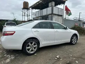 Toyota Camry LE 4dr Sedan (2.4L 4cyl 5A) 2009 White