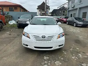 Toyota Camry LE 4dr Sedan (2.4L 4cyl 5A) 2009 White