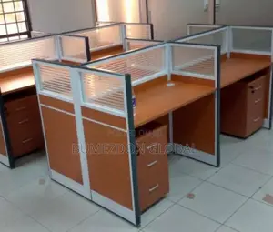 Modern Office Workstation Desk – Durable Spacious