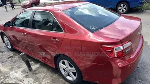 Toyota Camry 2014 Red
